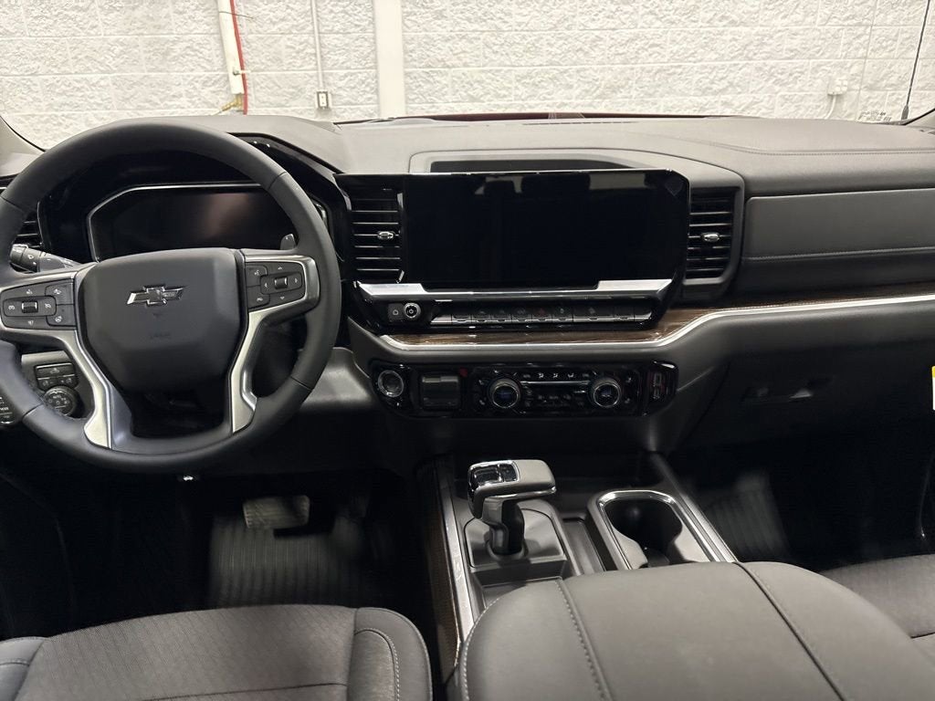 2026 Chevrolet Silverado 1500 RST Crew Cab Short Box 4WD