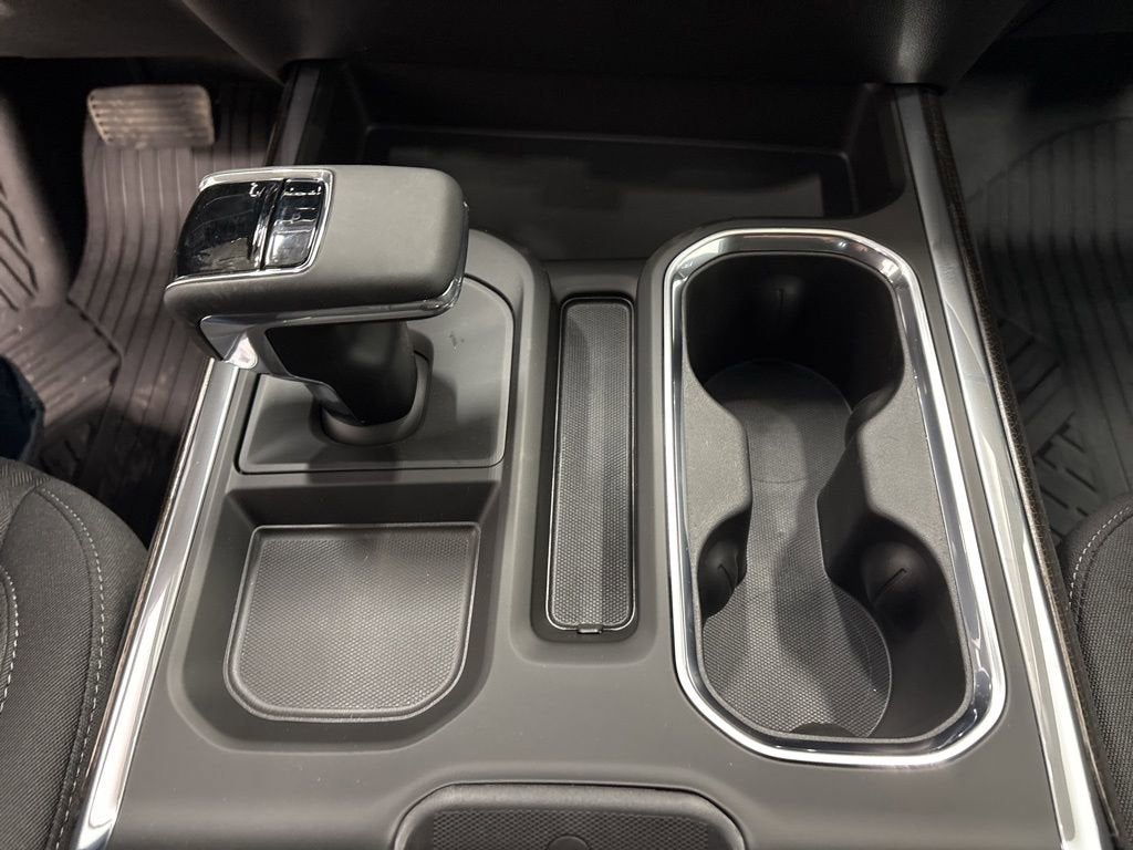 2026 Chevrolet Silverado 1500 RST Crew Cab Short Box 4WD