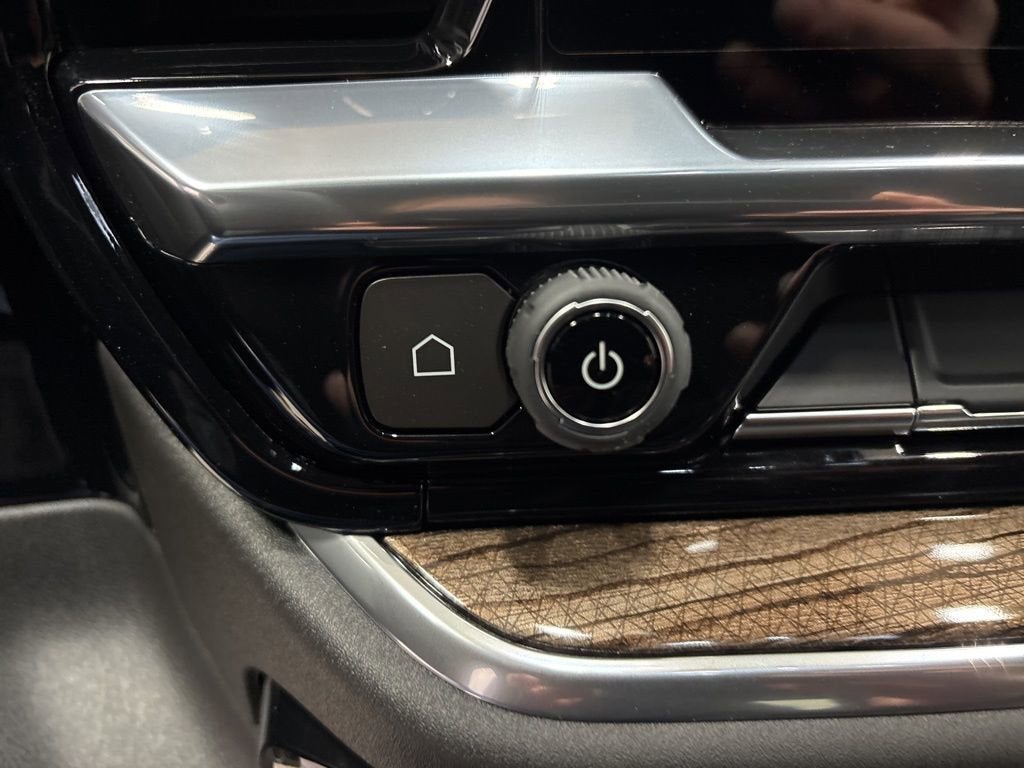 2026 Chevrolet Silverado 1500 RST Crew Cab Short Box 4WD