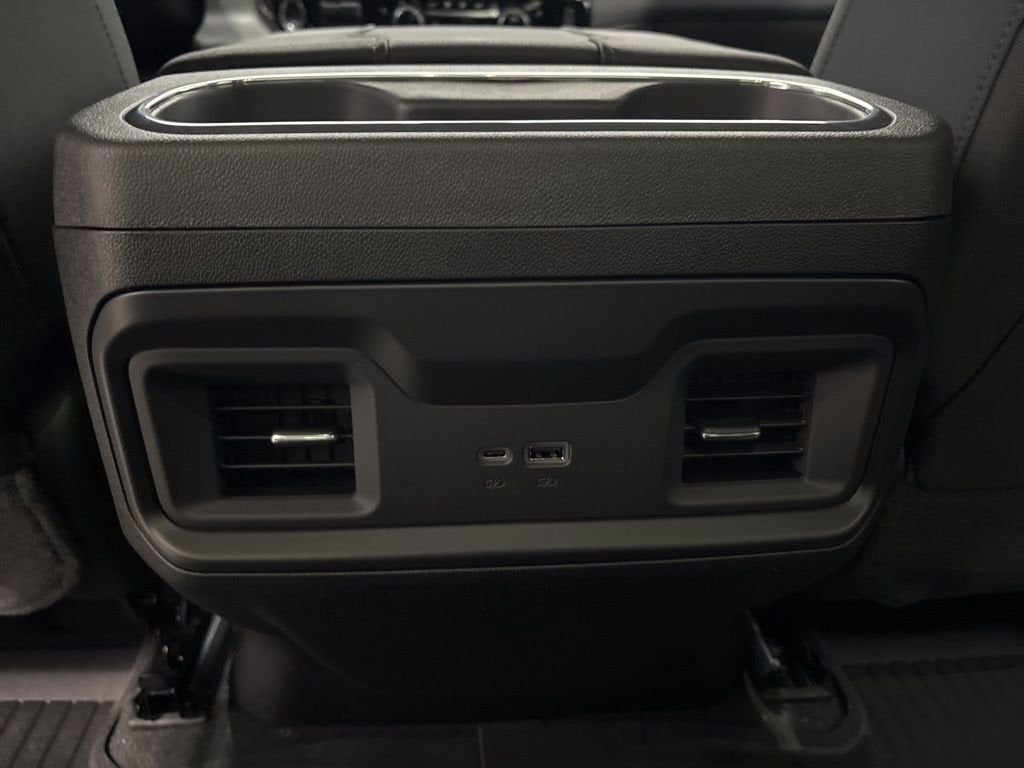 2026 Chevrolet Silverado 1500 RST Crew Cab Short Box 4WD