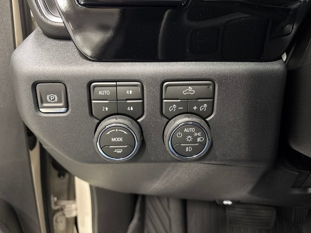 2026 Chevrolet Silverado 1500 RST Crew Cab Short Box 4WD