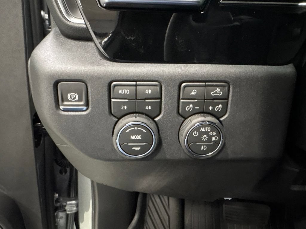 2026 Chevrolet Silverado 1500 RST Crew Cab Short Box 4WD