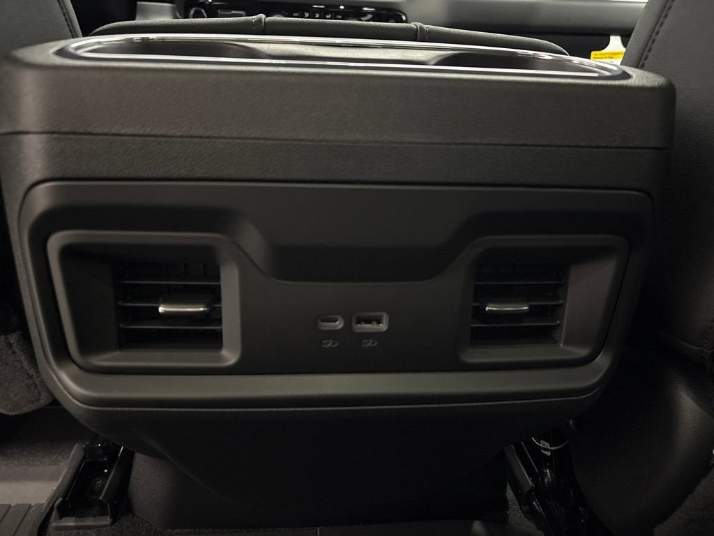 2026 Chevrolet Silverado 1500 RST Crew Cab Short Box 4WD