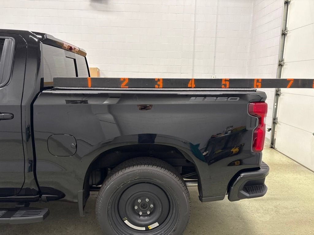 2026 Chevrolet Silverado 1500 RST Crew Cab Short Box 4WD