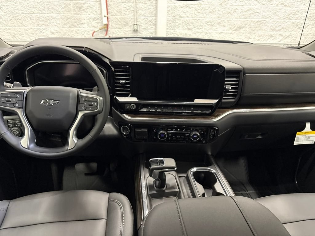 2026 Chevrolet Silverado 1500 RST Crew Cab Short Box 4WD