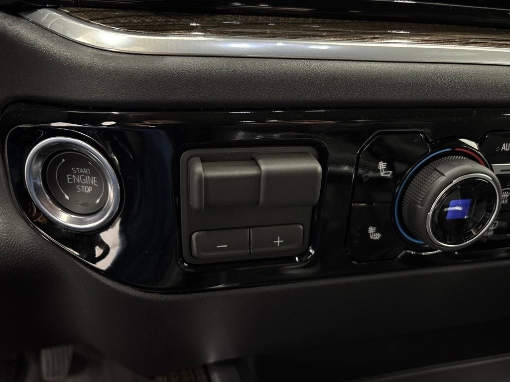 2026 Chevrolet Silverado 1500 RST Crew Cab Short Box 4WD