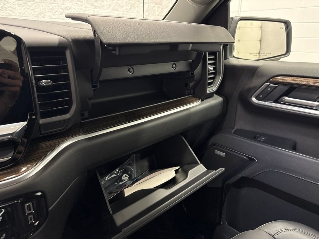 2026 Chevrolet Silverado 1500 RST Crew Cab Short Box 4WD