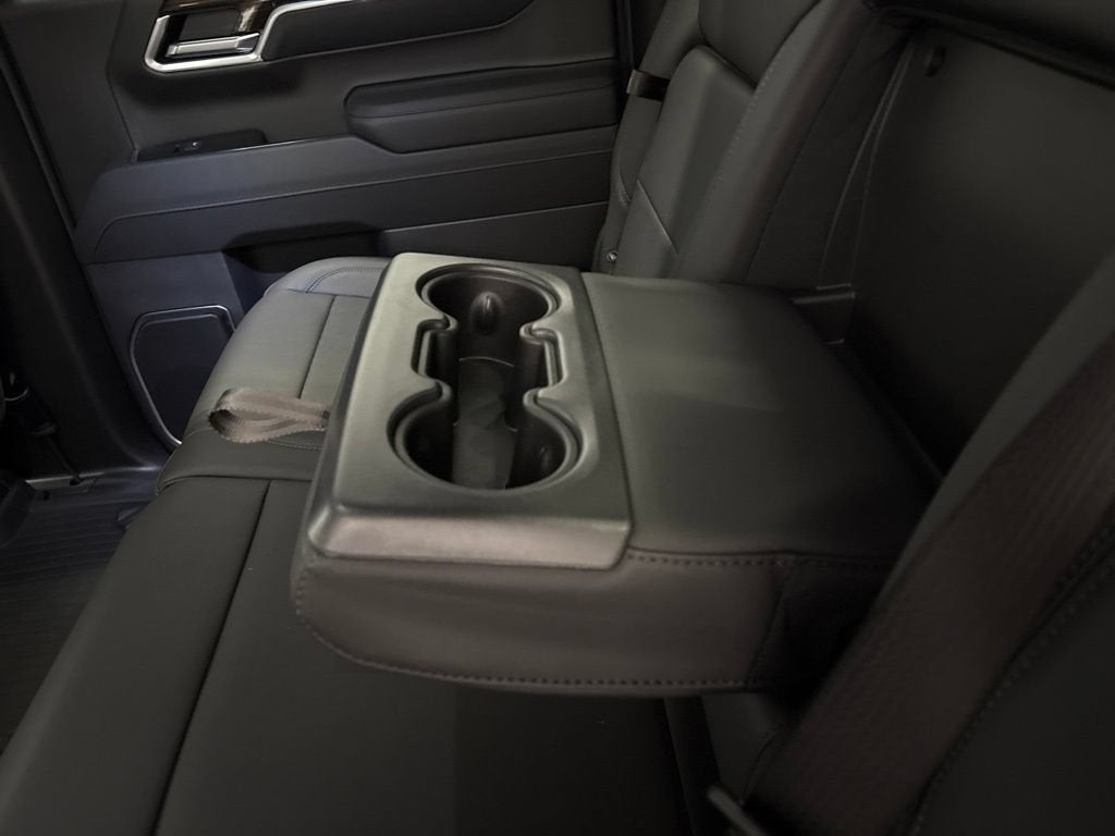 2026 Chevrolet Silverado 1500 RST Crew Cab Short Box 4WD
