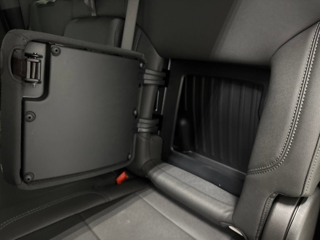 2026 Chevrolet Silverado 1500 RST Crew Cab Short Box 4WD