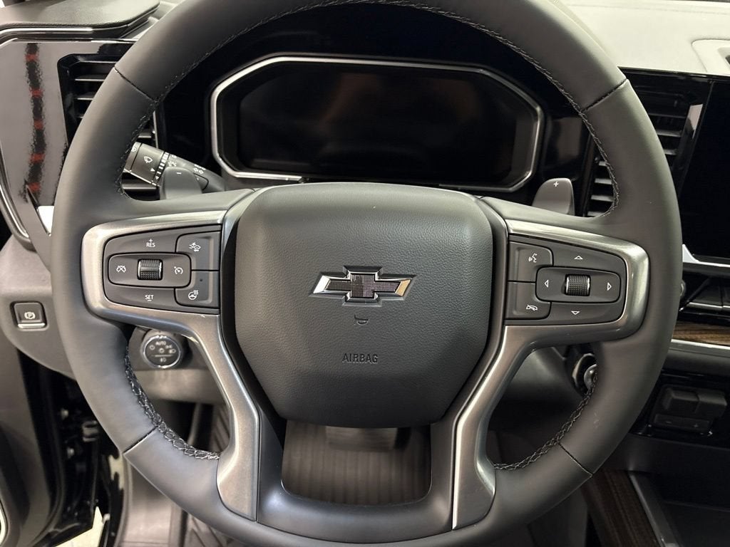 2026 Chevrolet Silverado 1500 RST Crew Cab Short Box 4WD