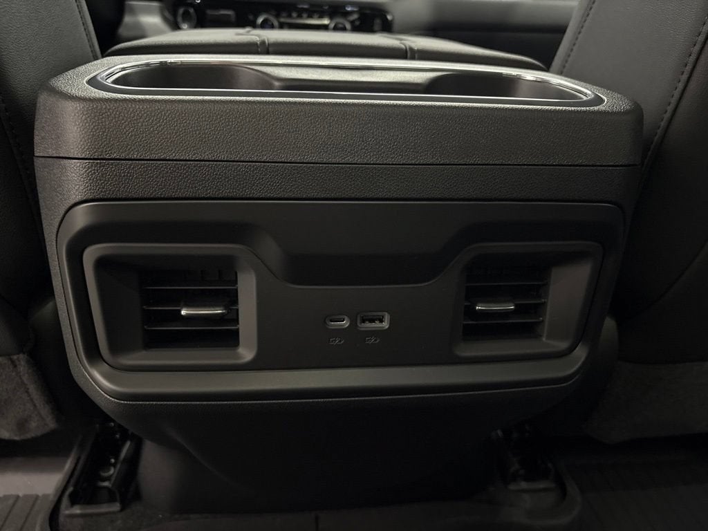 2026 Chevrolet Silverado 1500 RST Crew Cab Short Box 4WD