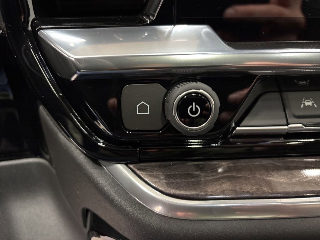2026 Chevrolet Silverado 1500 LTZ Crew Cab Short Box 4WD