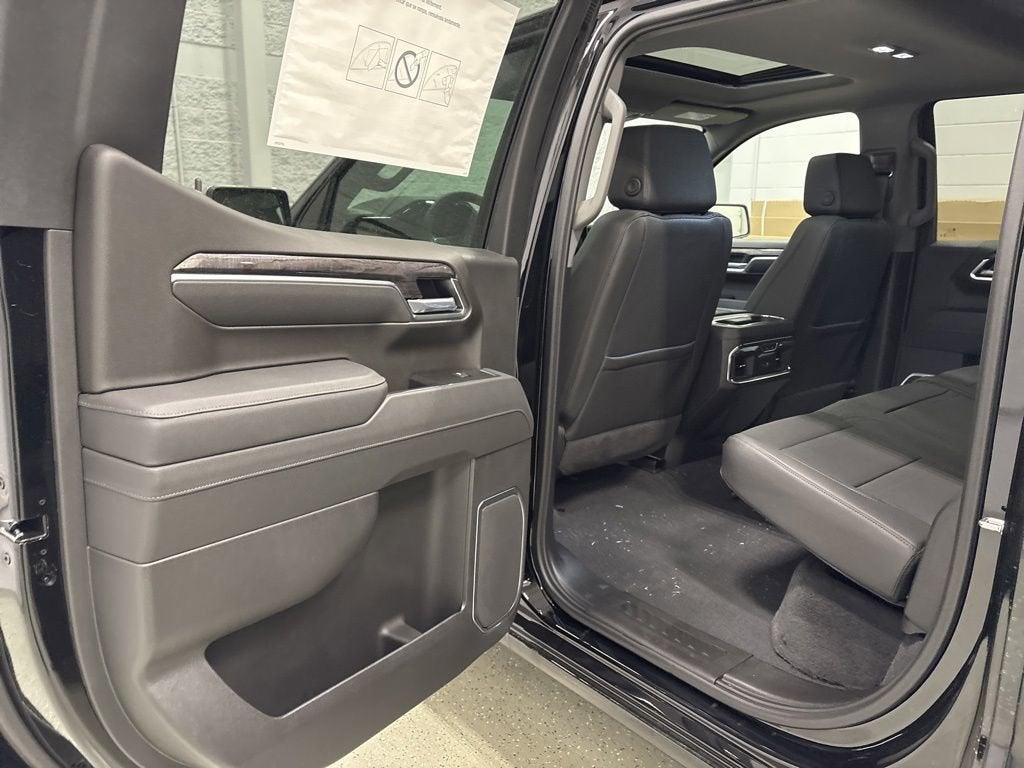 2026 Chevrolet Silverado 1500 LTZ Crew Cab Short Box 4WD