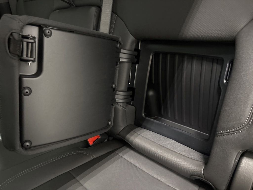 2026 Chevrolet Silverado 1500 LTZ Crew Cab Short Box 4WD