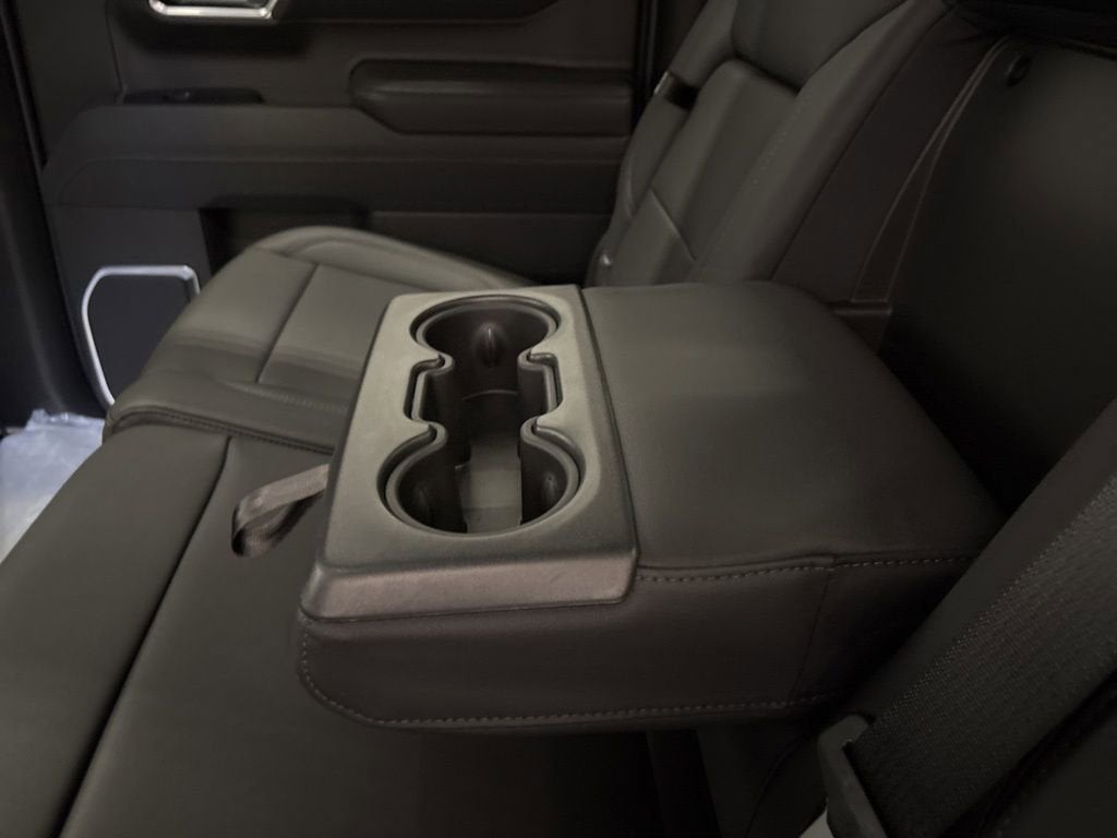 2026 Chevrolet Silverado 1500 LTZ Crew Cab Short Box 4WD