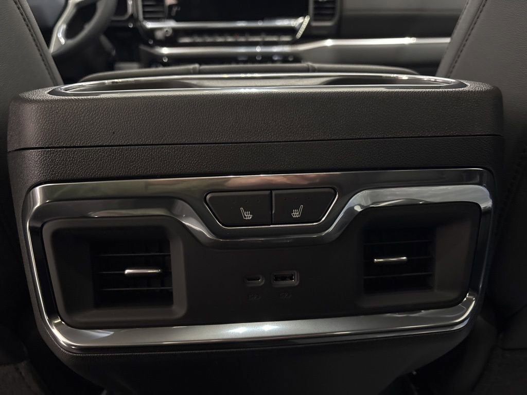 2026 Chevrolet Silverado 1500 LTZ Crew Cab Short Box 4WD