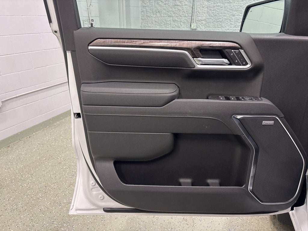 2026 Chevrolet Silverado 1500 LTZ Crew Cab Short Box 4WD