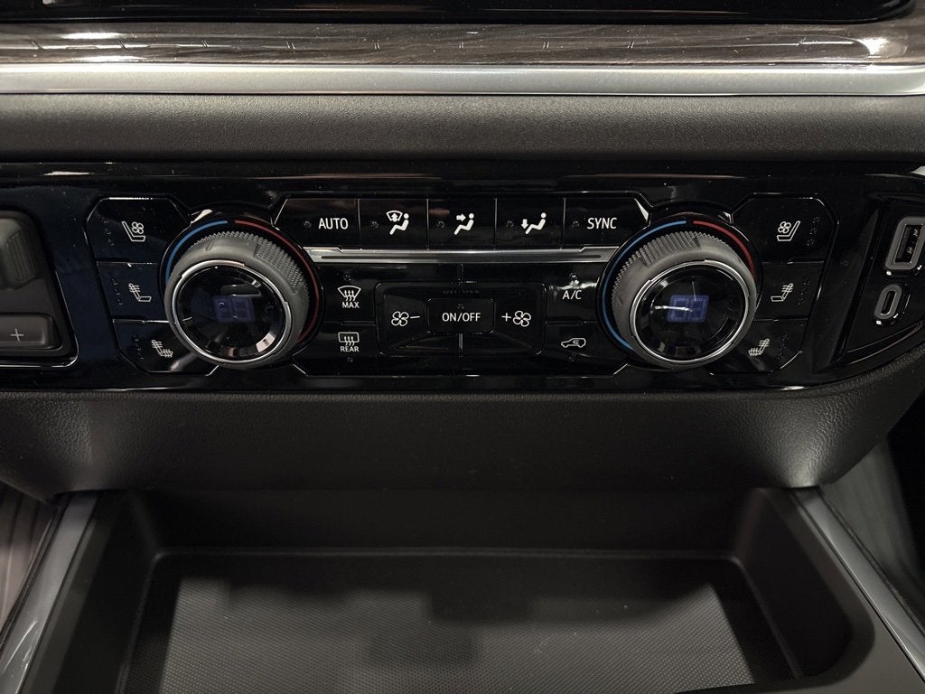 2026 Chevrolet Silverado 1500 LTZ Crew Cab Short Box 4WD