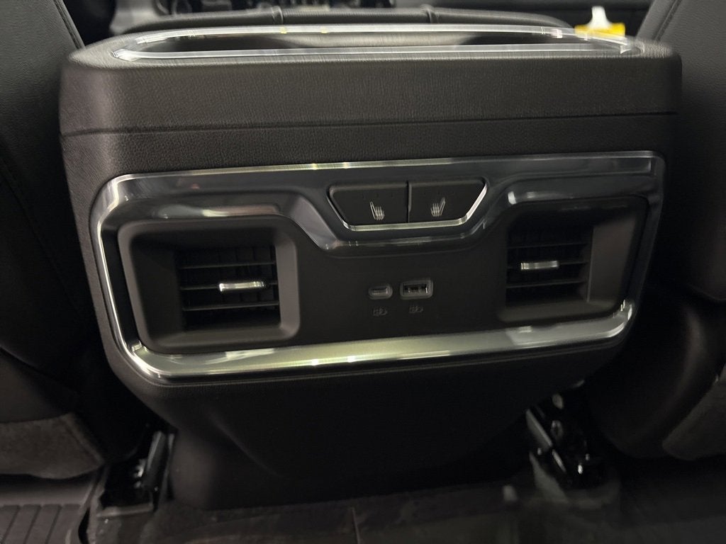 2026 Chevrolet Silverado 1500 LTZ Crew Cab Short Box 4WD