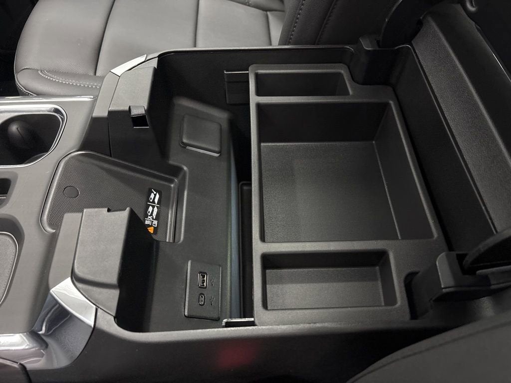 2026 Chevrolet Silverado 1500 LTZ Crew Cab Short Box 4WD