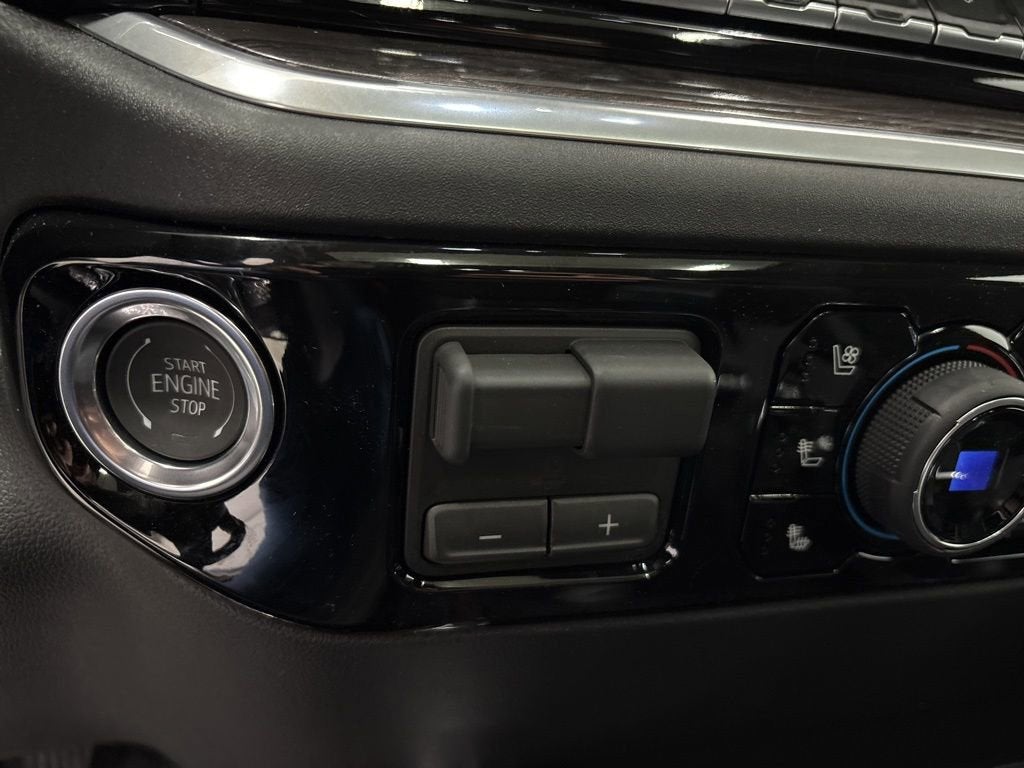 2026 Chevrolet Silverado 1500 LTZ Crew Cab Short Box 4WD