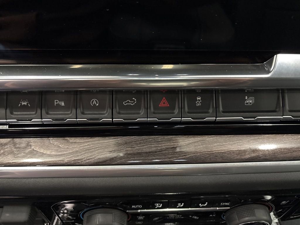 2026 Chevrolet Silverado 1500 LTZ Crew Cab Short Box 4WD