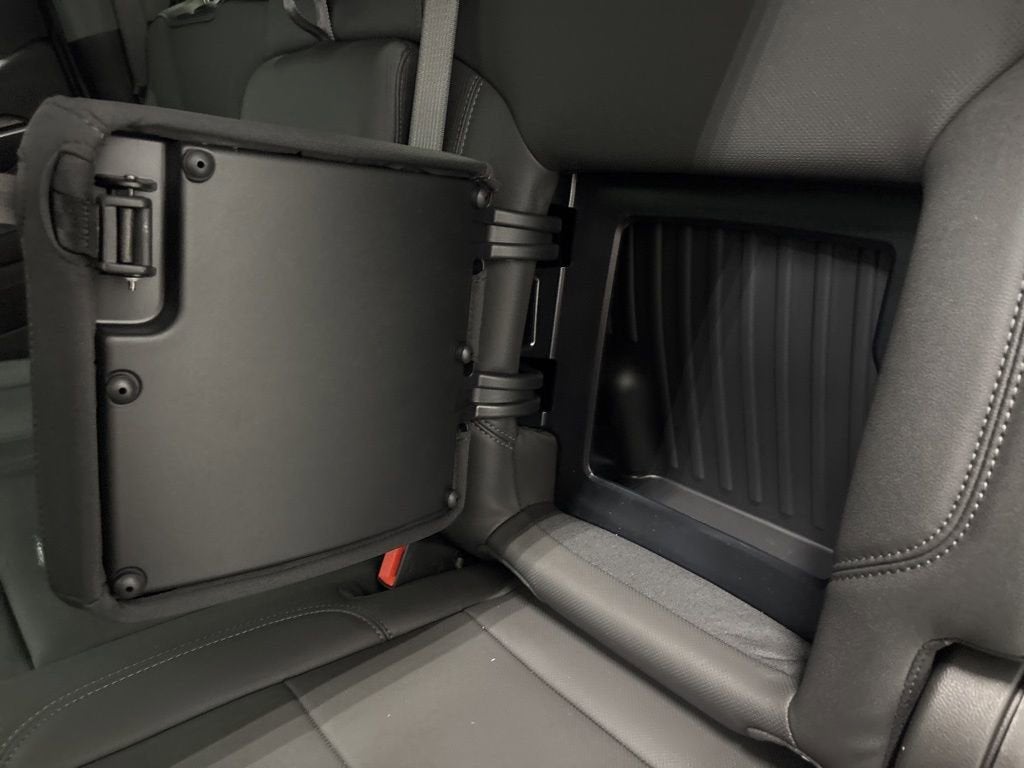 2026 Chevrolet Silverado 1500 LTZ Crew Cab Short Box 4WD