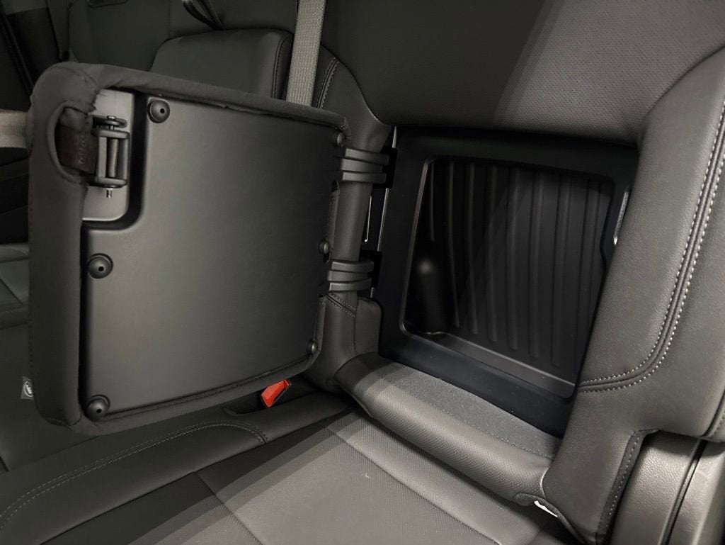 2026 Chevrolet Silverado 1500 LTZ Crew Cab Short Box 4WD