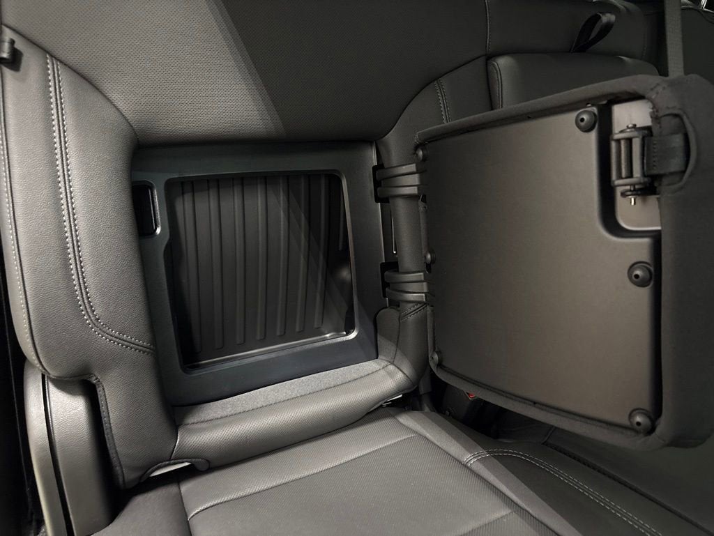 2026 Chevrolet Silverado 1500 LTZ Crew Cab Short Box 4WD