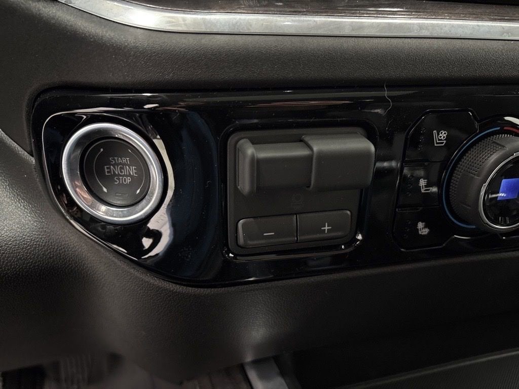 2026 Chevrolet Silverado 1500 LTZ Crew Cab Standard Box 4WD