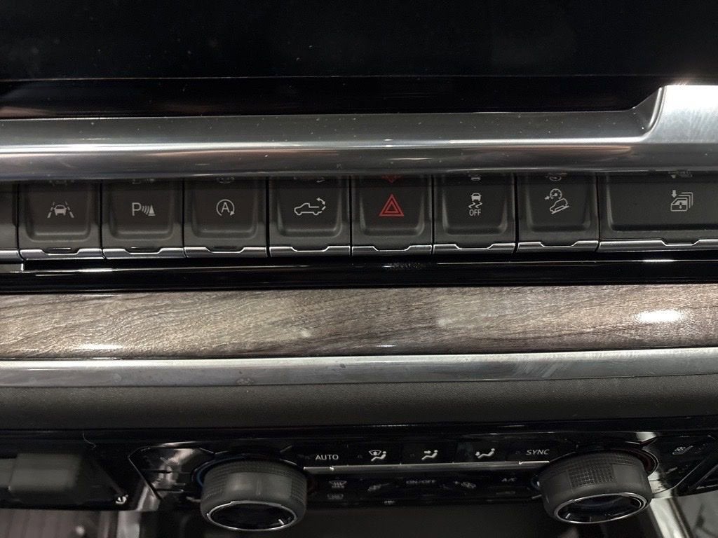 2026 Chevrolet Silverado 1500 LTZ Crew Cab Standard Box 4WD