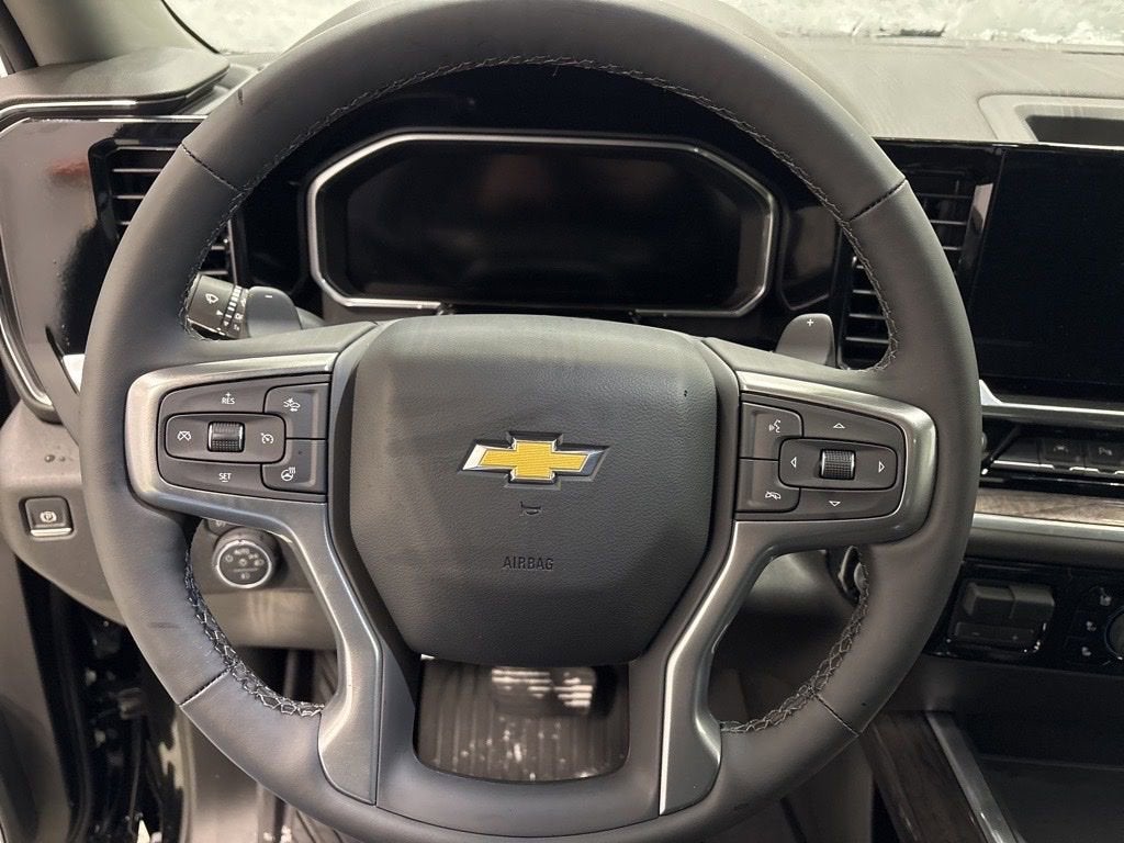 2026 Chevrolet Silverado 1500 LTZ Crew Cab Standard Box 4WD