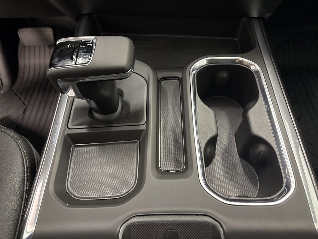 2026 Chevrolet Silverado 1500 LTZ Crew Cab Short Box 4WD