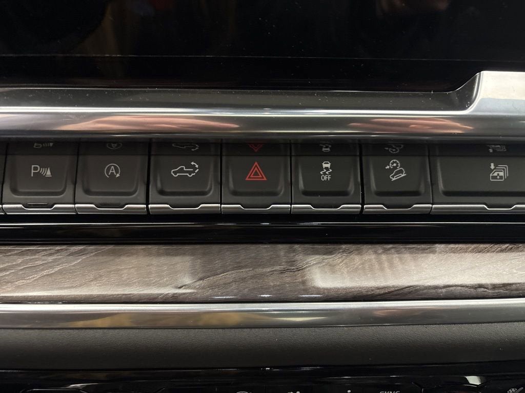 2026 Chevrolet Silverado 1500 LTZ Crew Cab Short Box 4WD