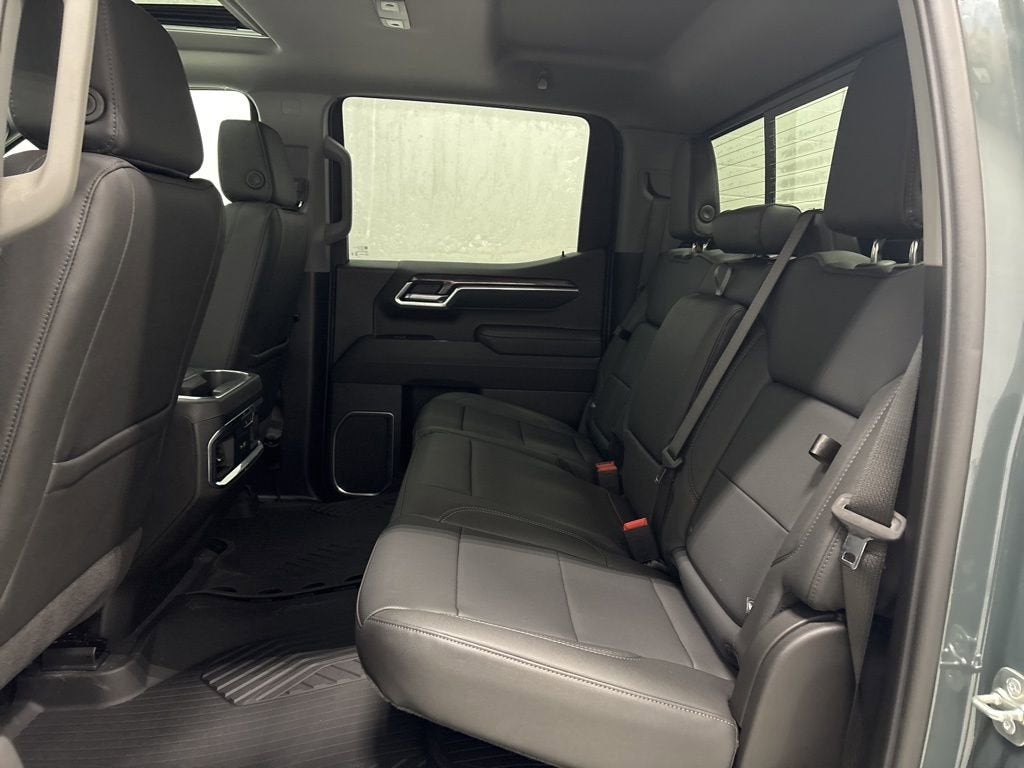 2026 Chevrolet Silverado 1500 LTZ Crew Cab Short Box 4WD