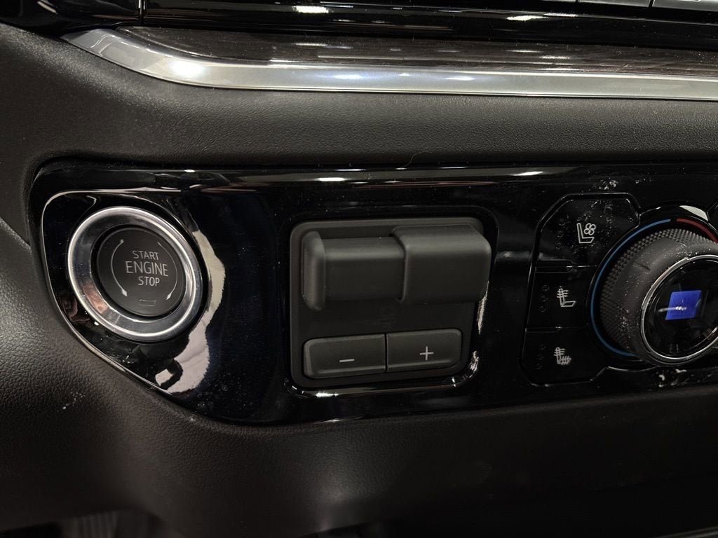 2026 Chevrolet Silverado 1500 LTZ Crew Cab Short Box 4WD