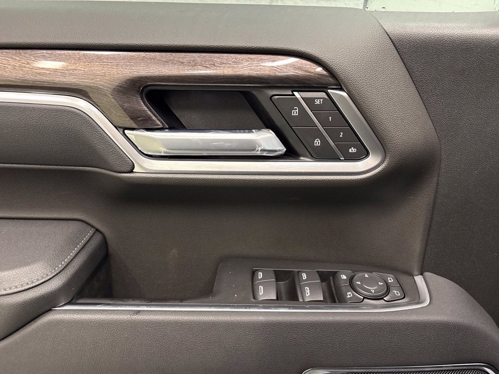 2026 Chevrolet Silverado 1500 LTZ Crew Cab Short Box 4WD