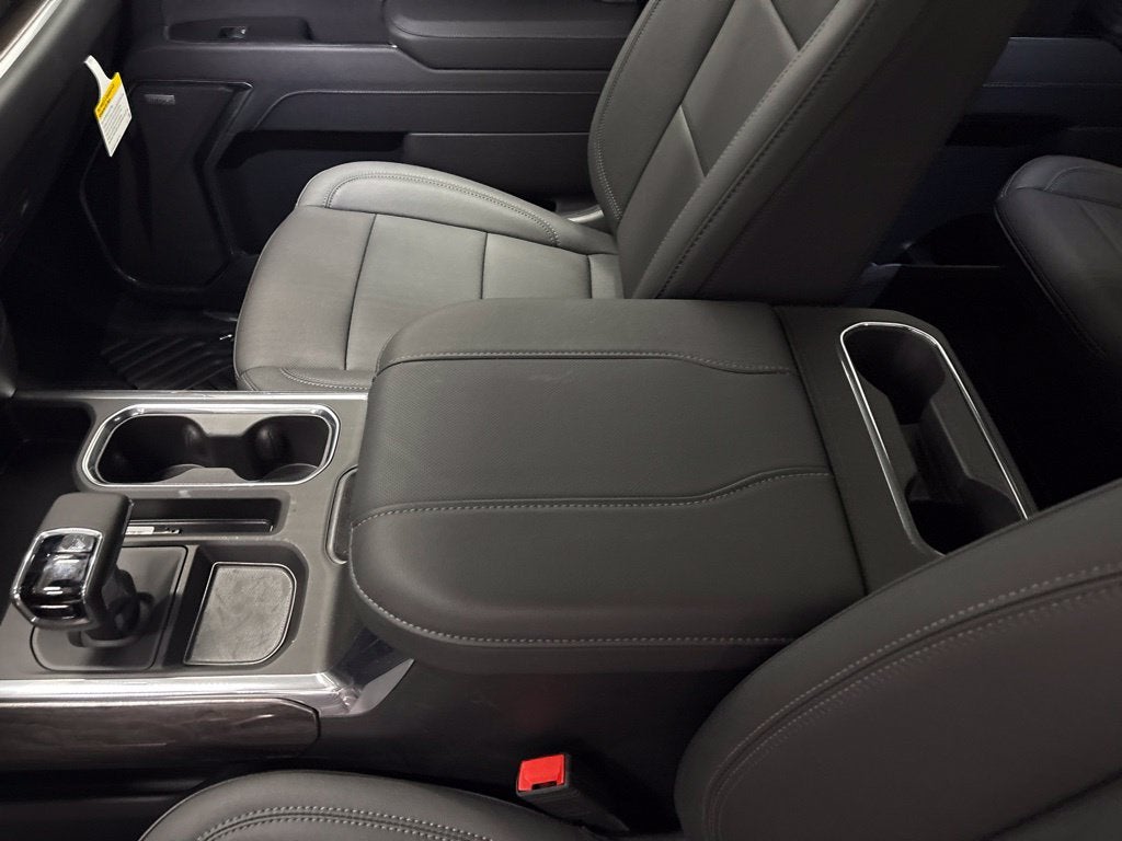 2026 Chevrolet Silverado 1500 LTZ Crew Cab Short Box 4WD