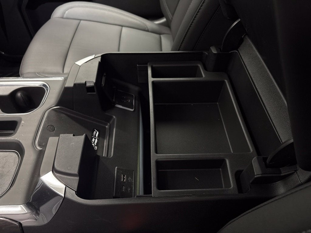 2026 Chevrolet Silverado 1500 LTZ Crew Cab Short Box 4WD