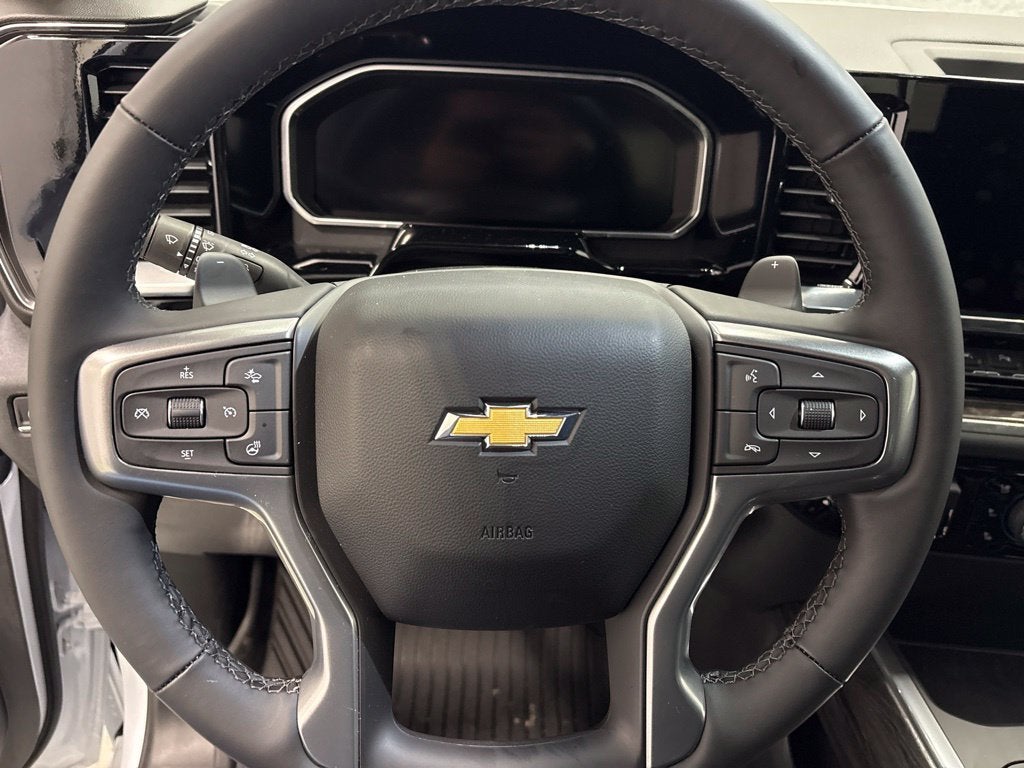 2026 Chevrolet Silverado 1500 LTZ Crew Cab Short Box 4WD