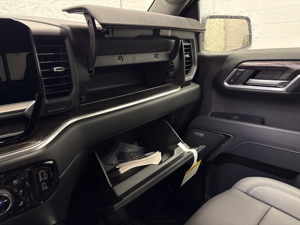2026 Chevrolet Silverado 1500 LTZ Crew Cab Short Box 4WD