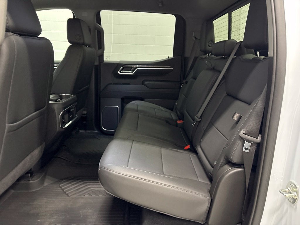 2026 Chevrolet Silverado 1500 LTZ Crew Cab Short Box 4WD