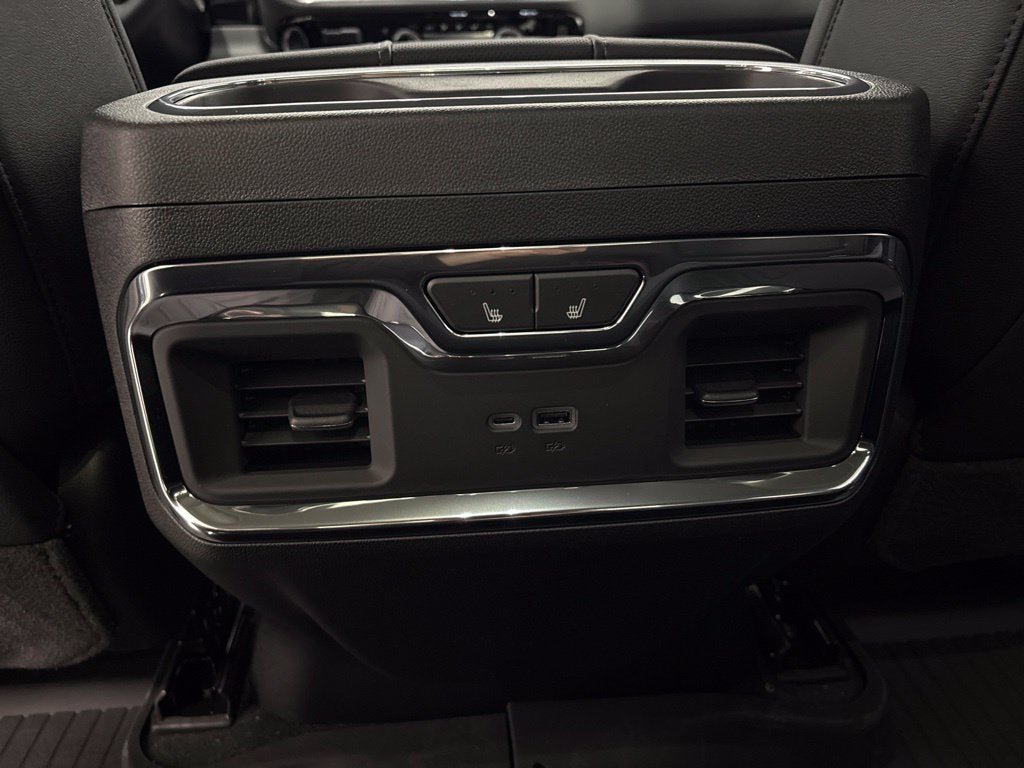 2026 Chevrolet Silverado 1500 LTZ Crew Cab Short Box 4WD