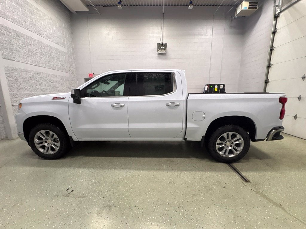 2026 Chevrolet Silverado 1500 LTZ Crew Cab Short Box 4WD