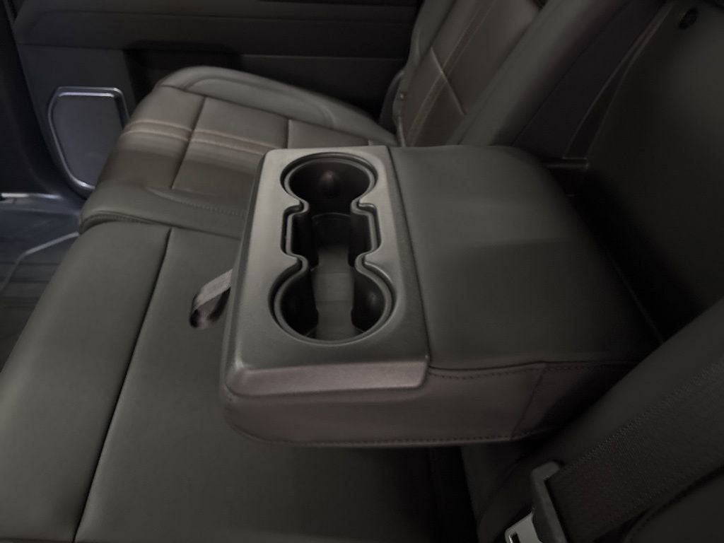 2026 Chevrolet Silverado 1500 High Country Crew Cab Short Box 4WD