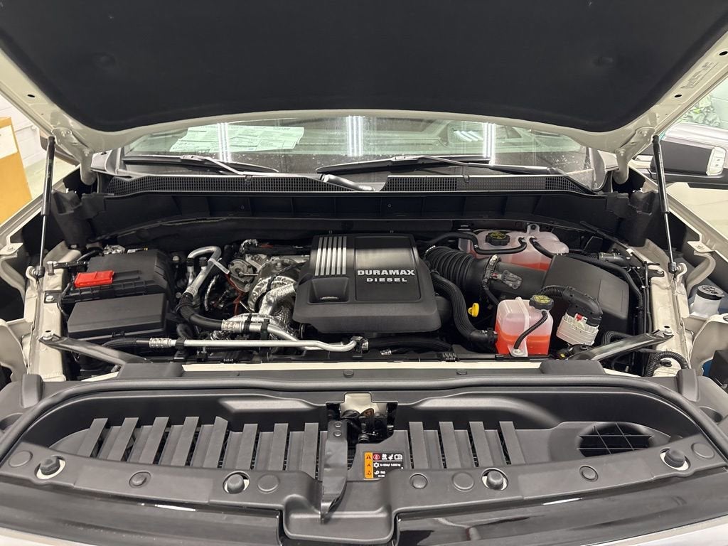 2026 Chevrolet Silverado 1500 High Country Crew Cab Short Box 4WD