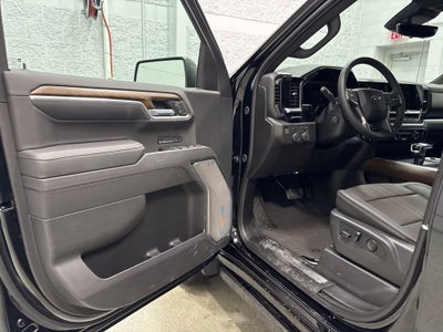 2026 Chevrolet Silverado 1500 High Country Crew Cab Short Box 4WD