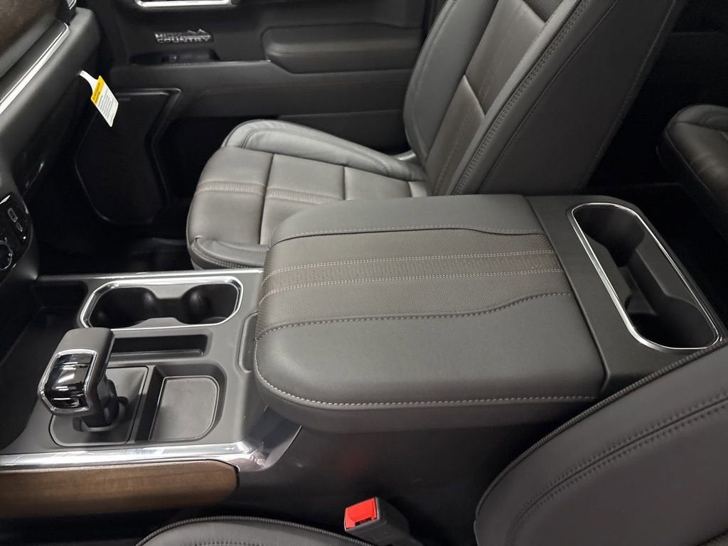 2026 Chevrolet Silverado 1500 High Country Crew Cab Short Box 4WD