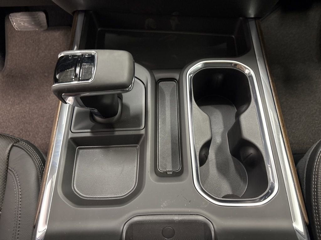 2026 Chevrolet Silverado 1500 High Country Crew Cab Short Box 4WD