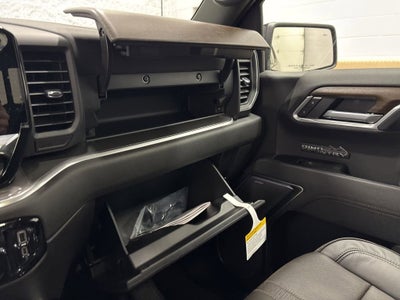 2026 Chevrolet Silverado 1500 High Country Crew Cab Short Box 4WD